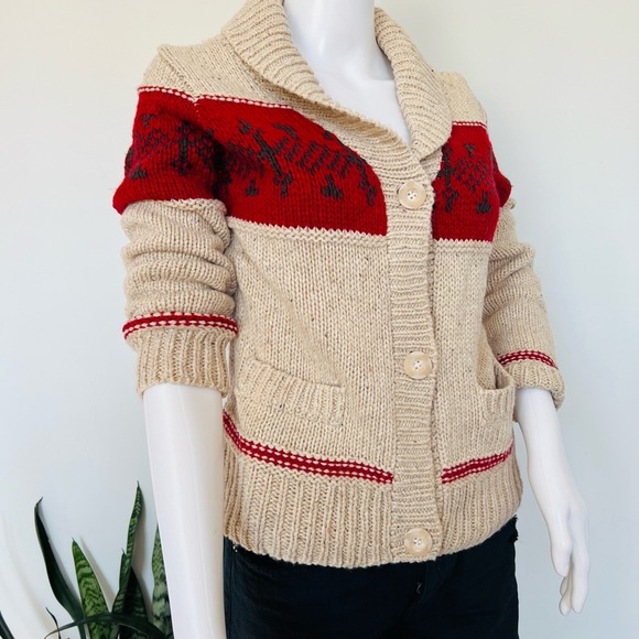 NWT red cream button sweater small - Picture 5 of 8